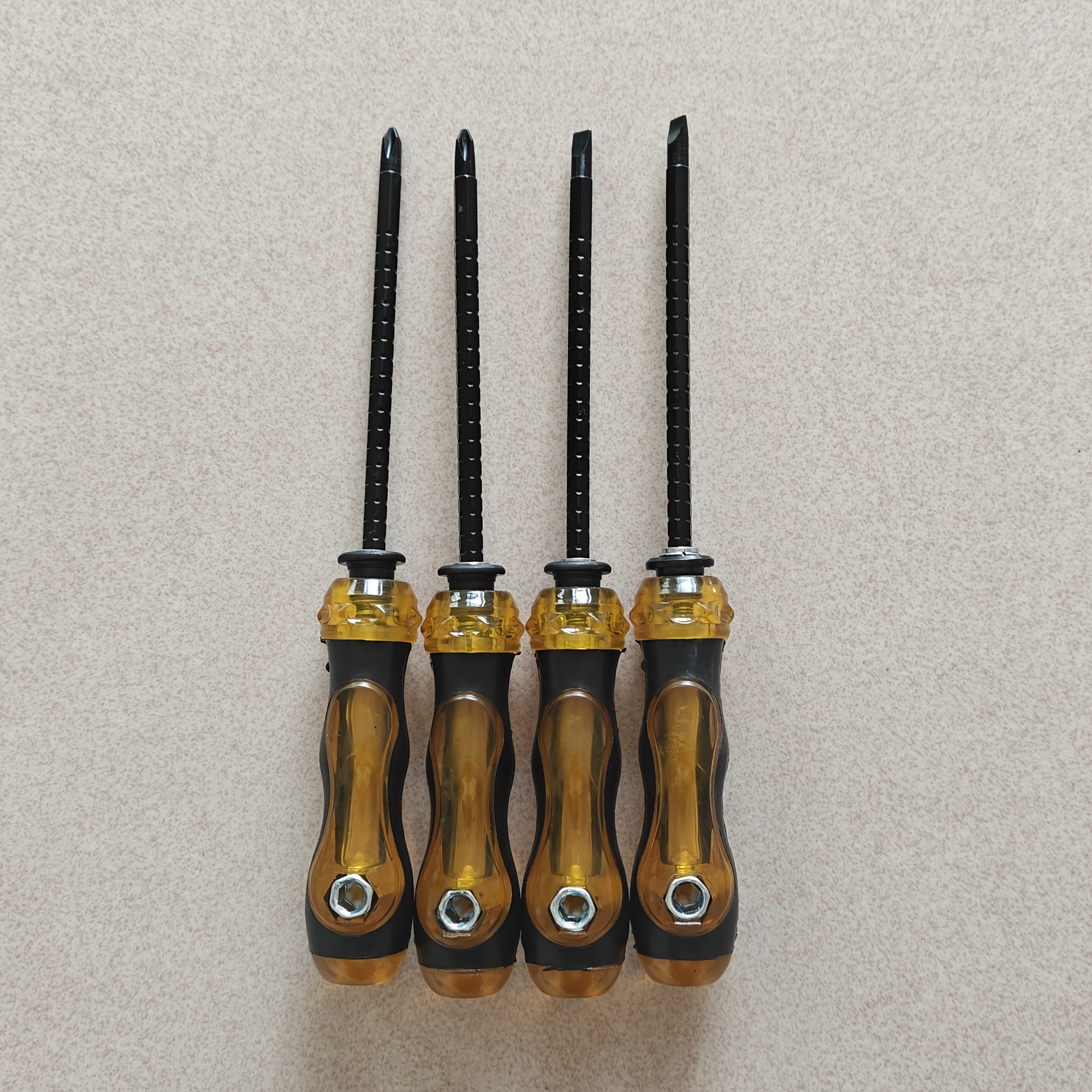 2-in-1 Magnetic Manual Screwdriver -Phillips & Flathead Tips -Delivers Stronger Torque